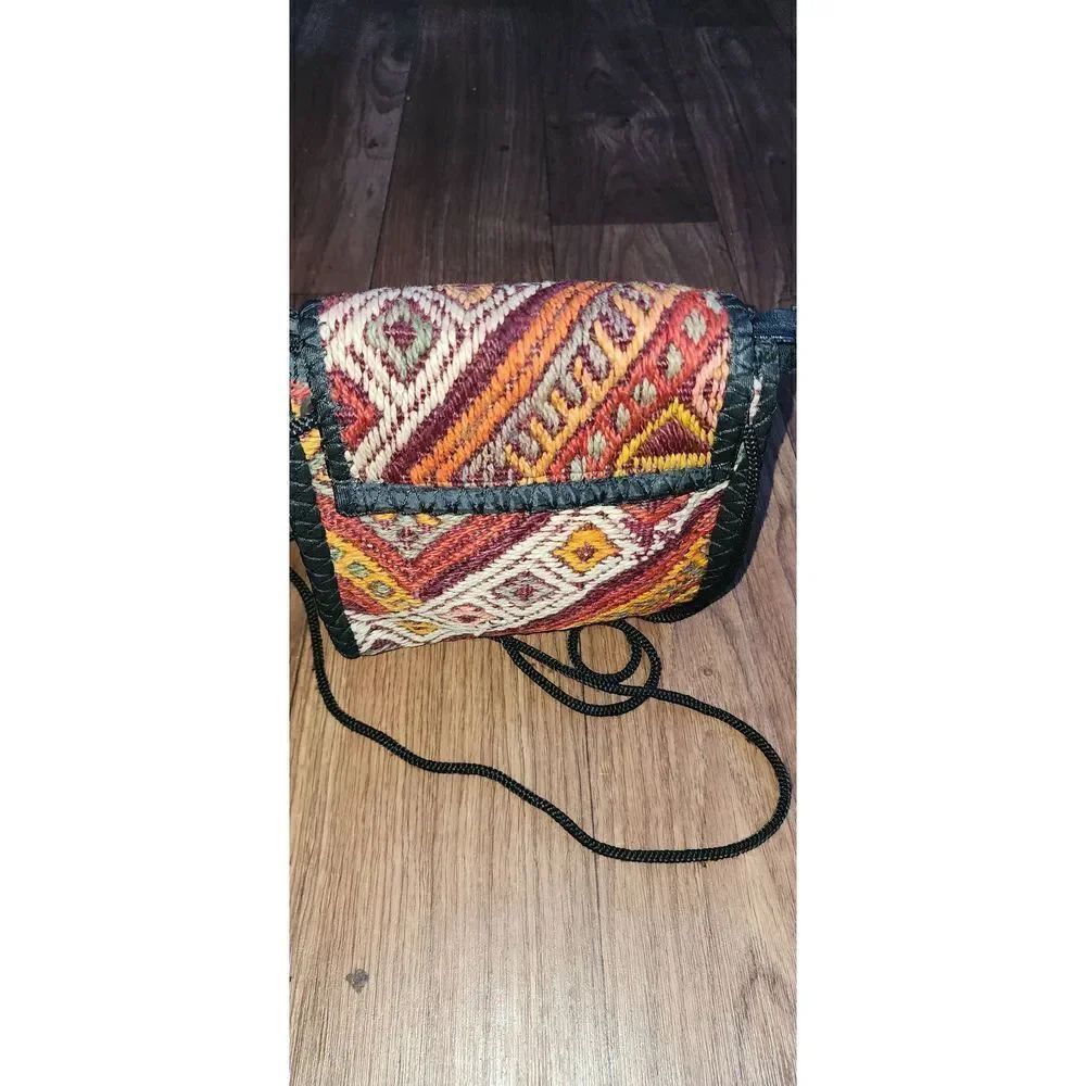 Wool Crossbody/ Backpack   - Picture 5 of 7